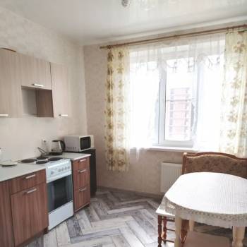 Сдается 1-комнатная квартира, 37 м²