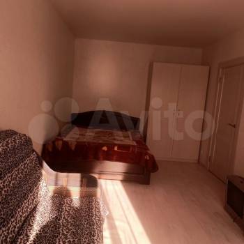 Сдается 1-комнатная квартира, 35 м²