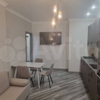 Сдается 1-комнатная квартира, 54 м²