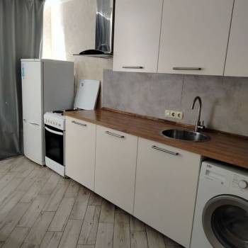 Сдается 1-комнатная квартира, 38 м²