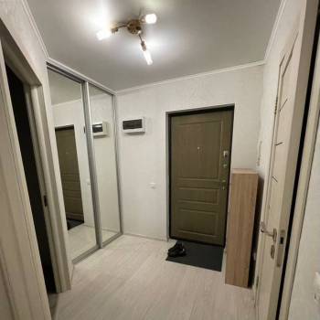 Продается 1-комнатная квартира, 40 м²