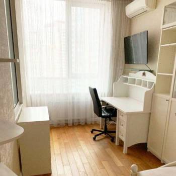 Продается 3-х комнатная квартира, 130 м²