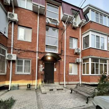 Продается 1-комнатная квартира, 29,9 м²