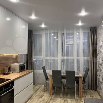 Сдается 1-комнатная квартира, 48 м²