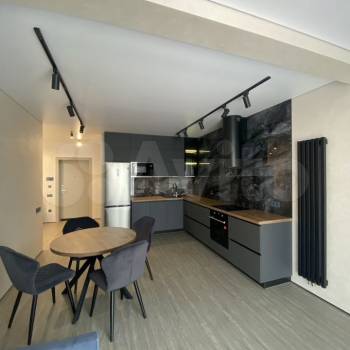 Сдается 1-комнатная квартира, 54 м²