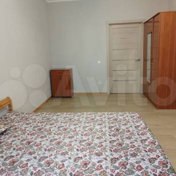 Сдается 1-комнатная квартира, 40 м²