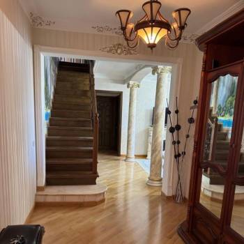 Сдается Многокомнатная квартира, 150 м²