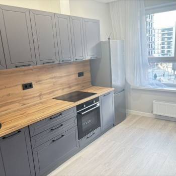 Сдается 2-х комнатная квартира, 75 м²