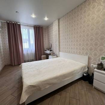 Сдается 1-комнатная квартира, 42,7 м²