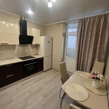 Сдается 1-комнатная квартира, 38 м²