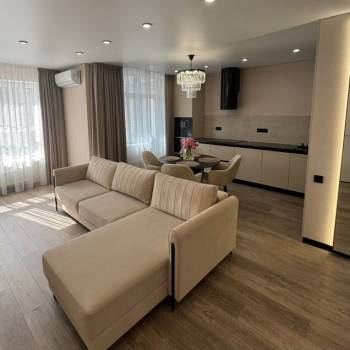 Продается 2-х комнатная квартира, 69 м²