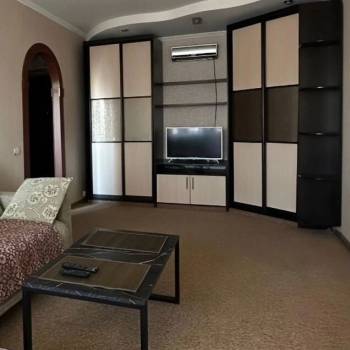 Сдается 1-комнатная квартира, 41 м²