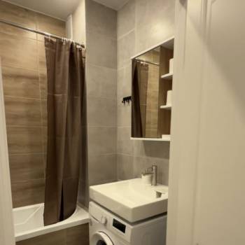 Сдается 1-комнатная квартира, 39 м²