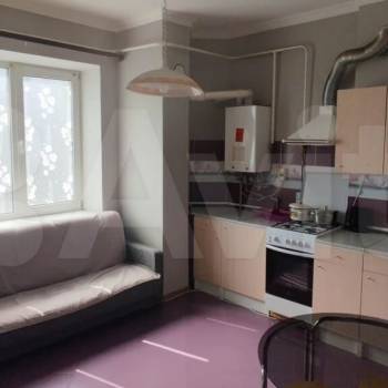 Сдается 1-комнатная квартира, 57 м²