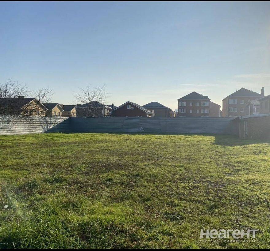 Продаю участок, п. Северный, ул. Большевистская