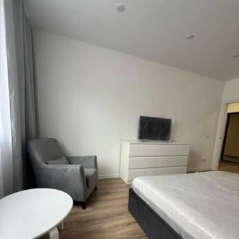 Сдается 1-комнатная квартира, 42 м²