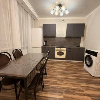 Сдается 2-х комнатная квартира, 65 м²