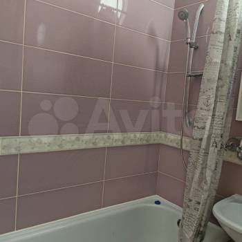 Сдается 1-комнатная квартира, 42 м²