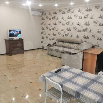 Сдается 2-х комнатная квартира, 80 м²