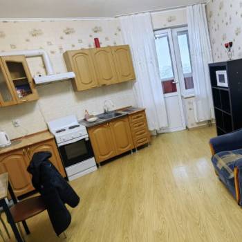 Сдается 2-х комнатная квартира, 78 м²