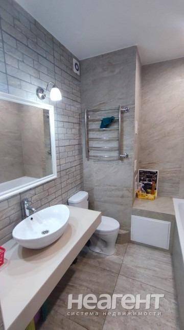 Продажа 2-к квартиры, ЖК Молодежный (ул. 2-я Целиноградская)