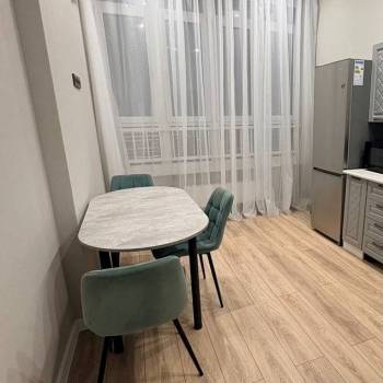 Сдается 1-комнатная квартира, 37 м²