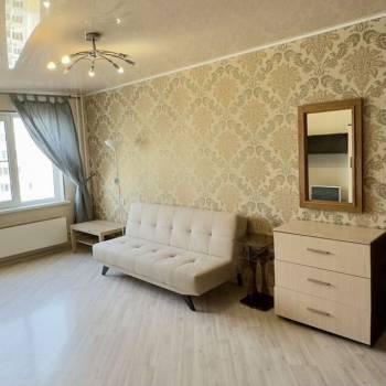 Продается 1-комнатная квартира, 35 м²