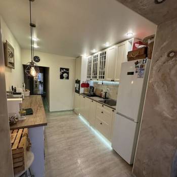 Продается 2-х комнатная квартира, 60 м²