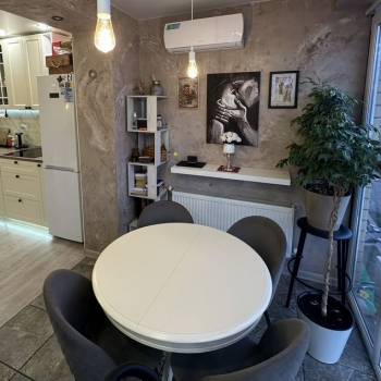 Продается 2-х комнатная квартира, 60 м²