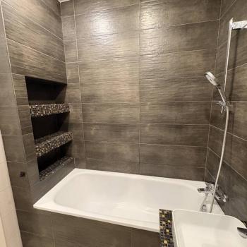 Продается 1-комнатная квартира, 42 м²