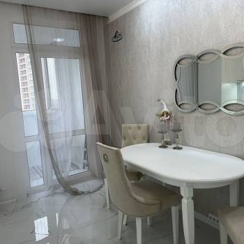 Сдается 1-комнатная квартира, 41 м²