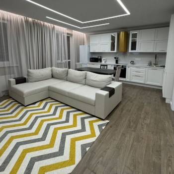 Сдается 2-х комнатная квартира, 75,5 м²