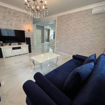 Продается Дом, 360 м²