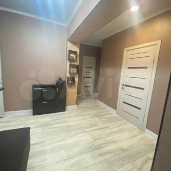 Продается Многокомнатная квартира, 90,1 м²