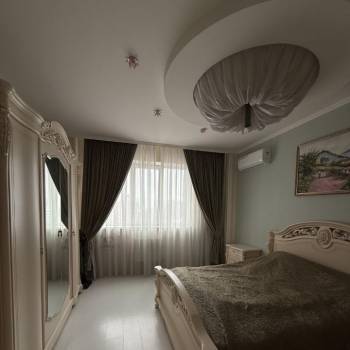 Сдается 2-х комнатная квартира, 76 м²