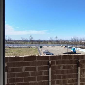 Продается 1-комнатная квартира, 37,5 м²