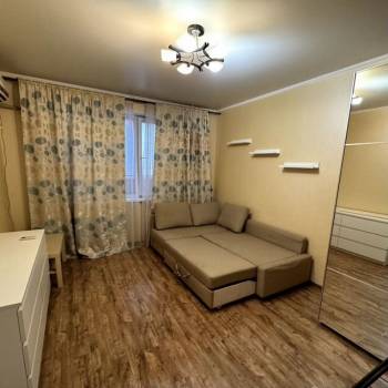 Сдается 1-комнатная квартира, 37 м²