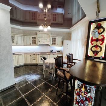 Сдается 2-х комнатная квартира, 79,6 м²