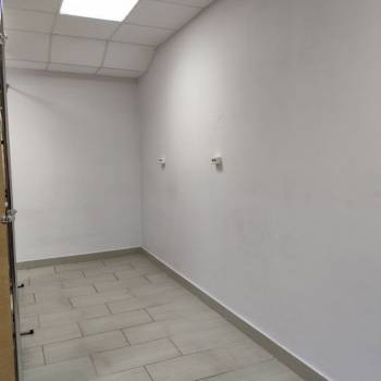 Сдается Нежилое помещение, 74 м²