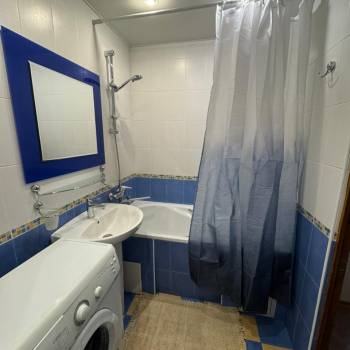 Сдается 1-комнатная квартира, 38 м²