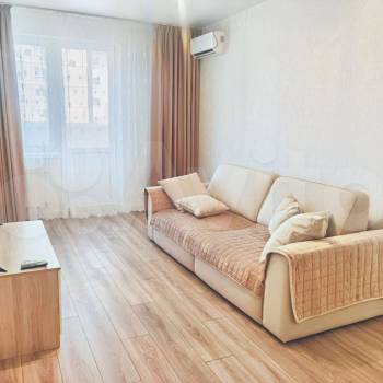 Сдается 1-комнатная квартира, 48,2 м²