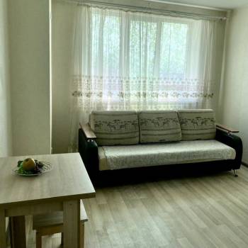 Продается 1-комнатная квартира, 36 м²