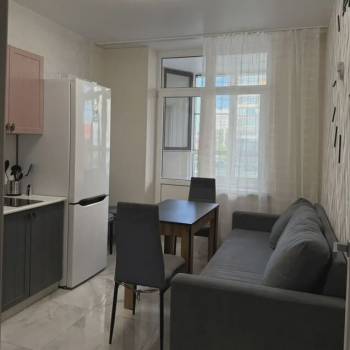 Продается 1-комнатная квартира, 41 м²