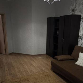 Сдается 1-комнатная квартира, 62 м²