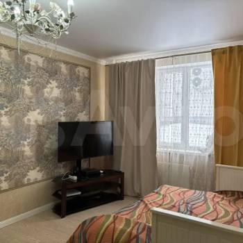 Сдается 1-комнатная квартира, 39 м²