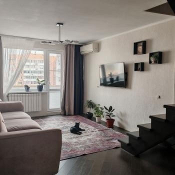 Продается Многокомнатная квартира, 103 м²