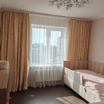 Продается Многокомнатная квартира, 103 м²