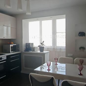 Продается Многокомнатная квартира, 103 м²