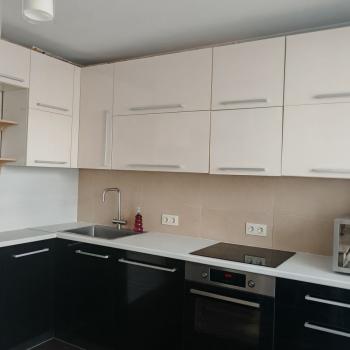 Продается Многокомнатная квартира, 103 м²