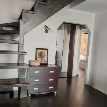 Продается Многокомнатная квартира, 103 м²